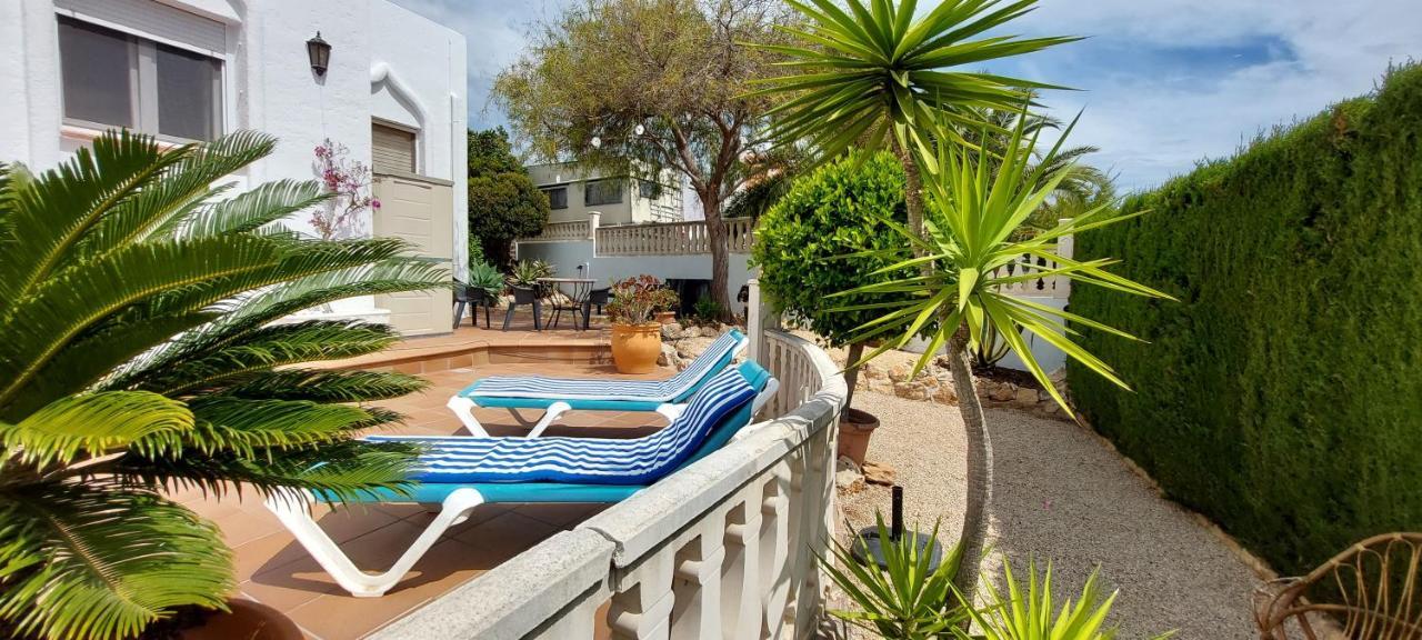 Villa Robert con piscina comunitaria uso exclusivo para una casa por turno Calpe Esterno foto