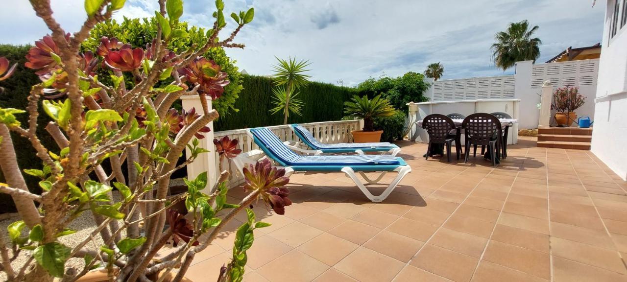 Villa Robert con piscina comunitaria uso exclusivo para una casa por turno Calpe Esterno foto