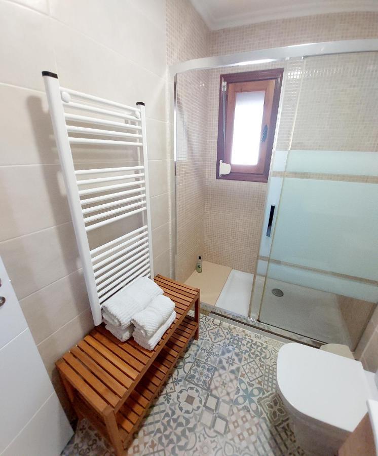 Villa Robert con piscina comunitaria uso exclusivo para una casa por turno Calpe Esterno foto
