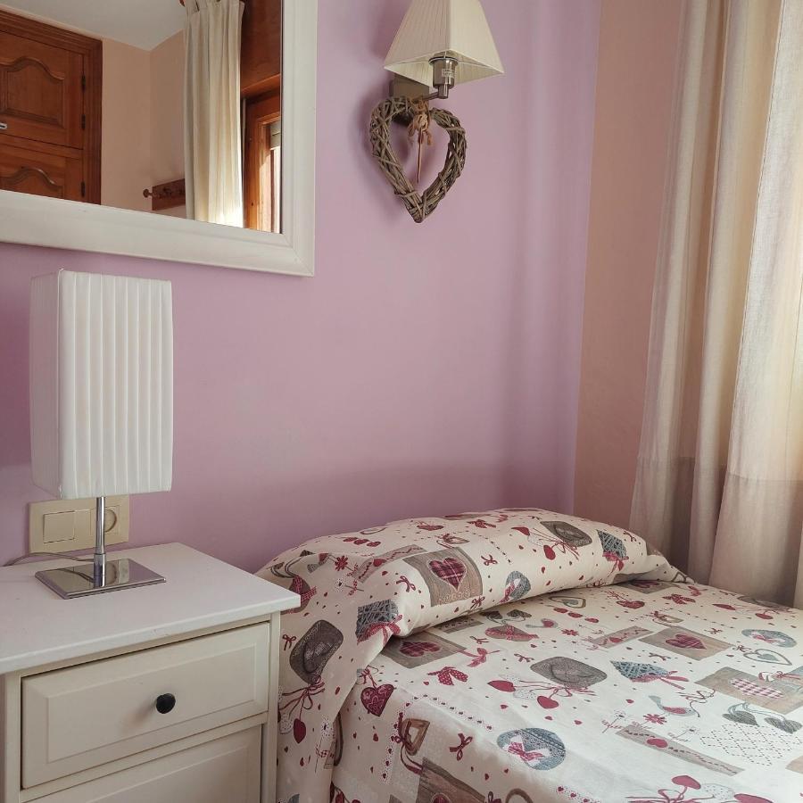 Villa Robert con piscina comunitaria uso exclusivo para una casa por turno Calpe Esterno foto