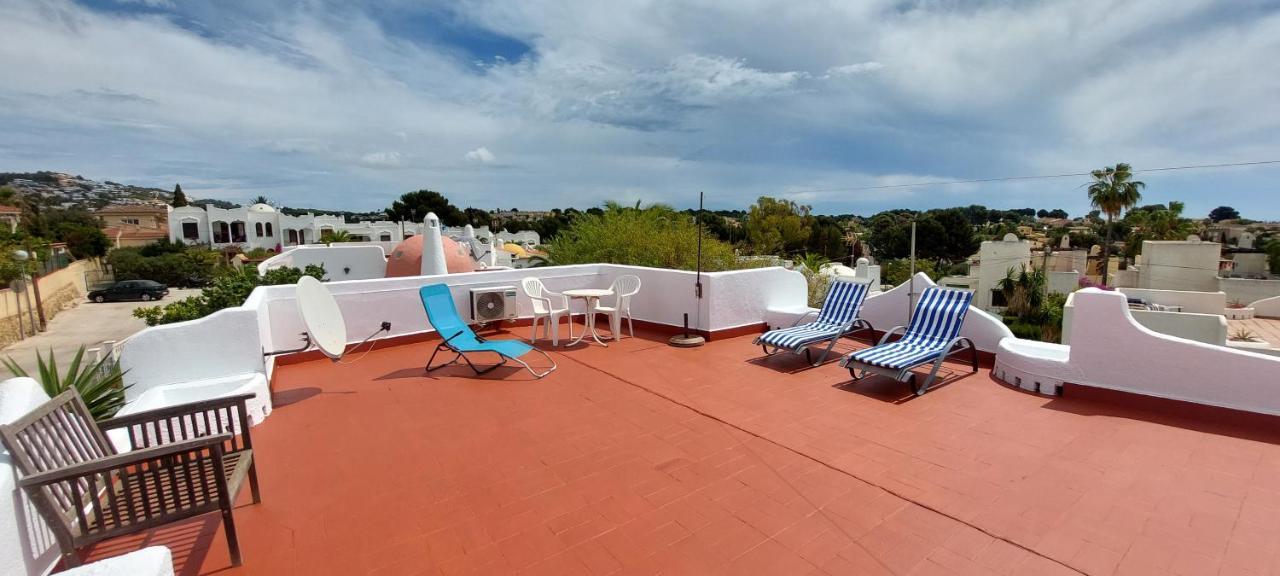 Villa Robert con piscina comunitaria uso exclusivo para una casa por turno Calpe Esterno foto