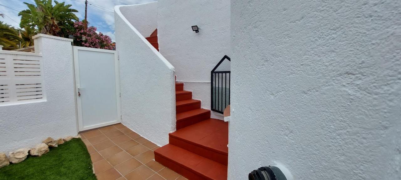 Villa Robert con piscina comunitaria uso exclusivo para una casa por turno Calpe Esterno foto