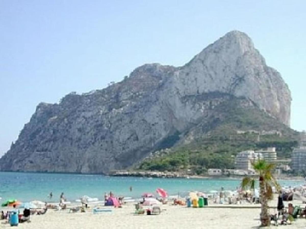 Villa Robert con piscina comunitaria uso exclusivo para una casa por turno Calpe Esterno foto